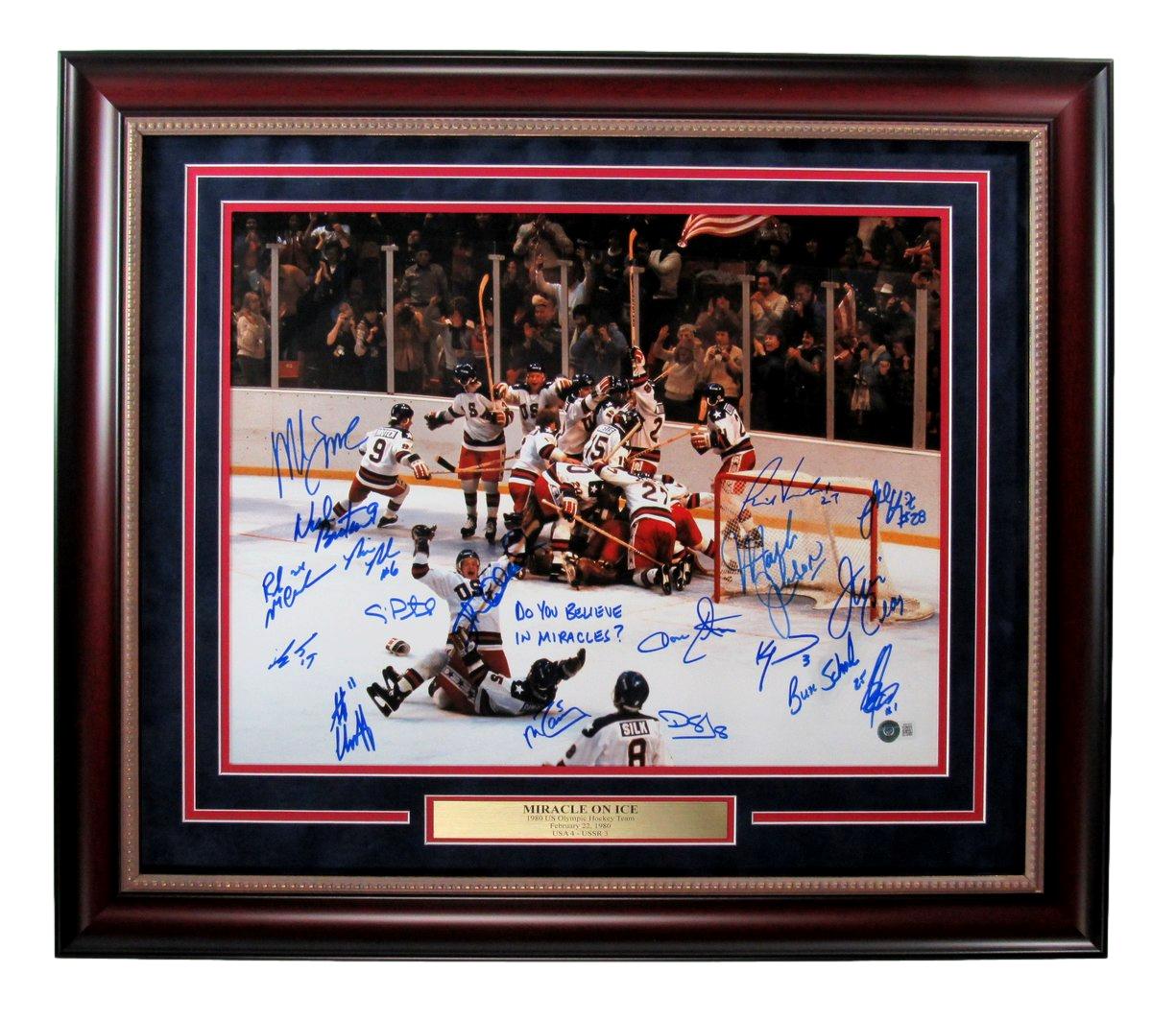 1980 Miracle on Ice Team Autographed 16x20 Photo 