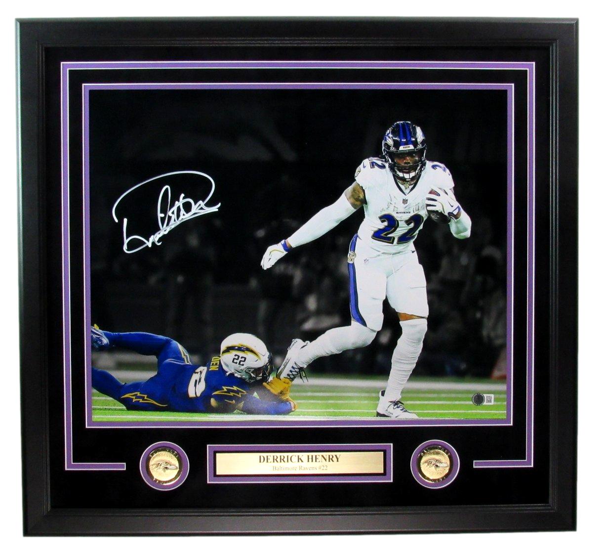 Derrick Henry Autographed 16x20 Photo 